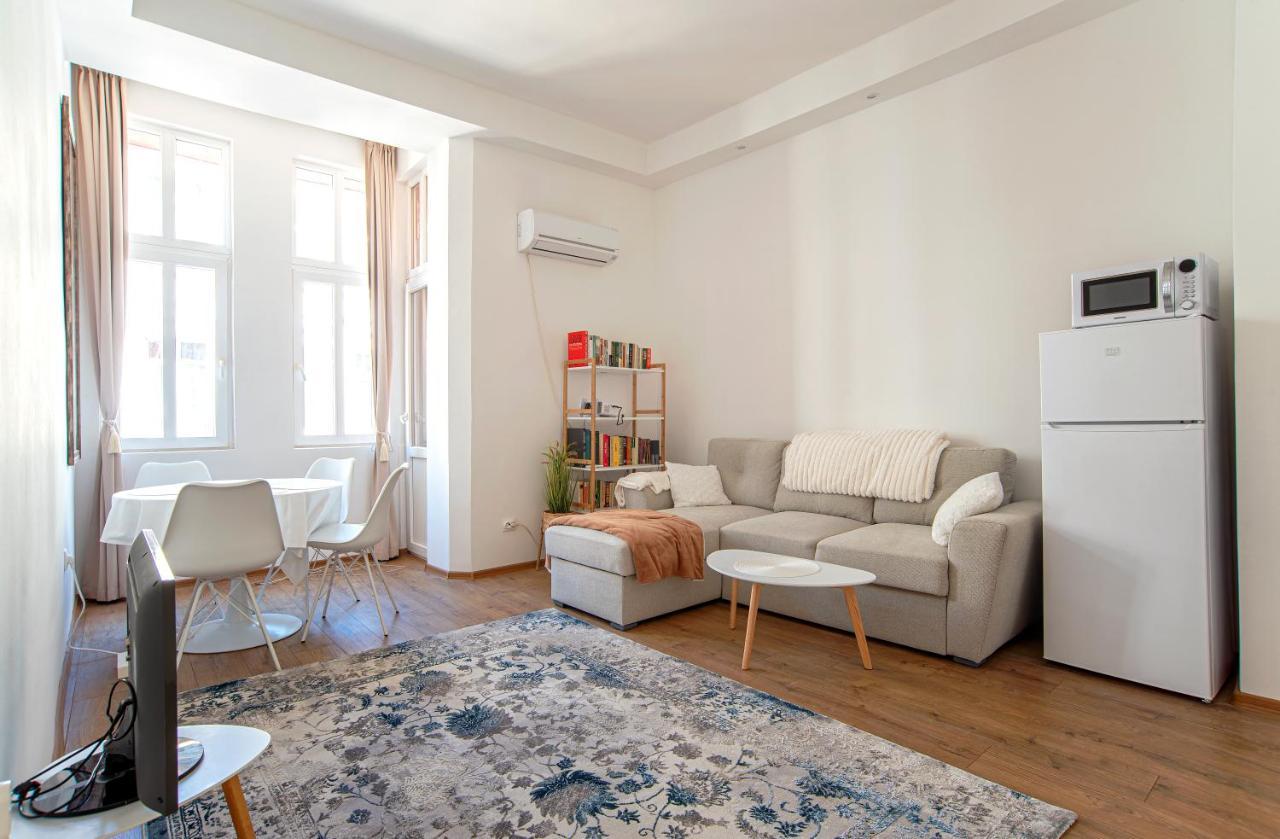 Supreme Luxury Top Central 1 Bedroom Apartment Sofia Exterior photo